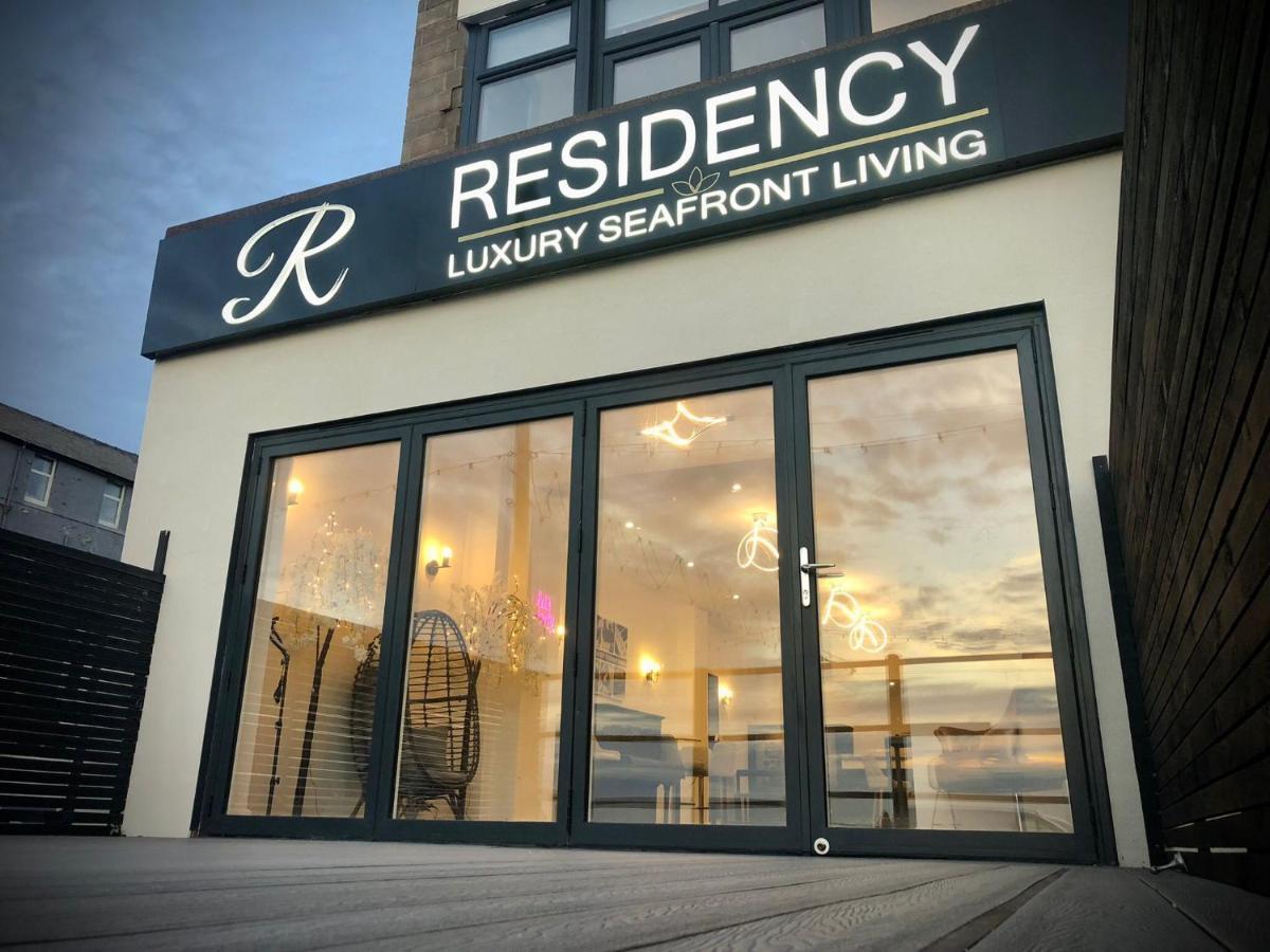 Residency Luxury Seafront Hotel Blackpool Bagian luar foto