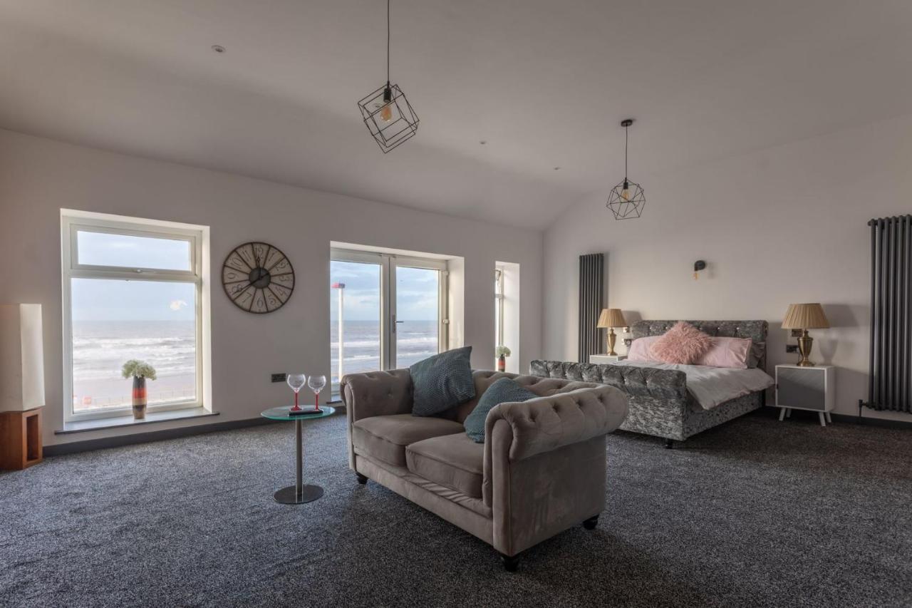 Residency Luxury Seafront Hotel Blackpool Bagian luar foto
