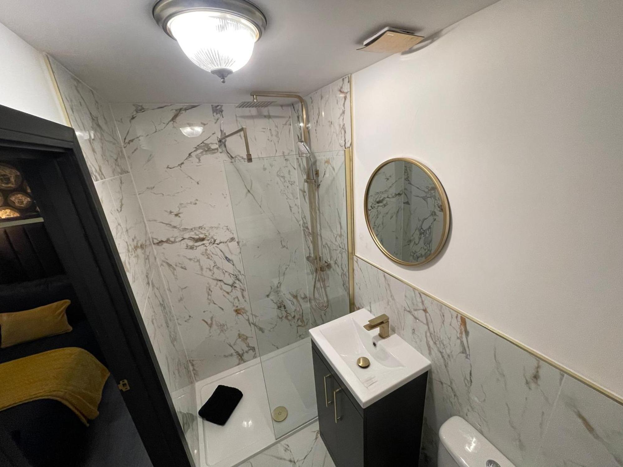 Residency Luxury Seafront Hotel Blackpool Bagian luar foto