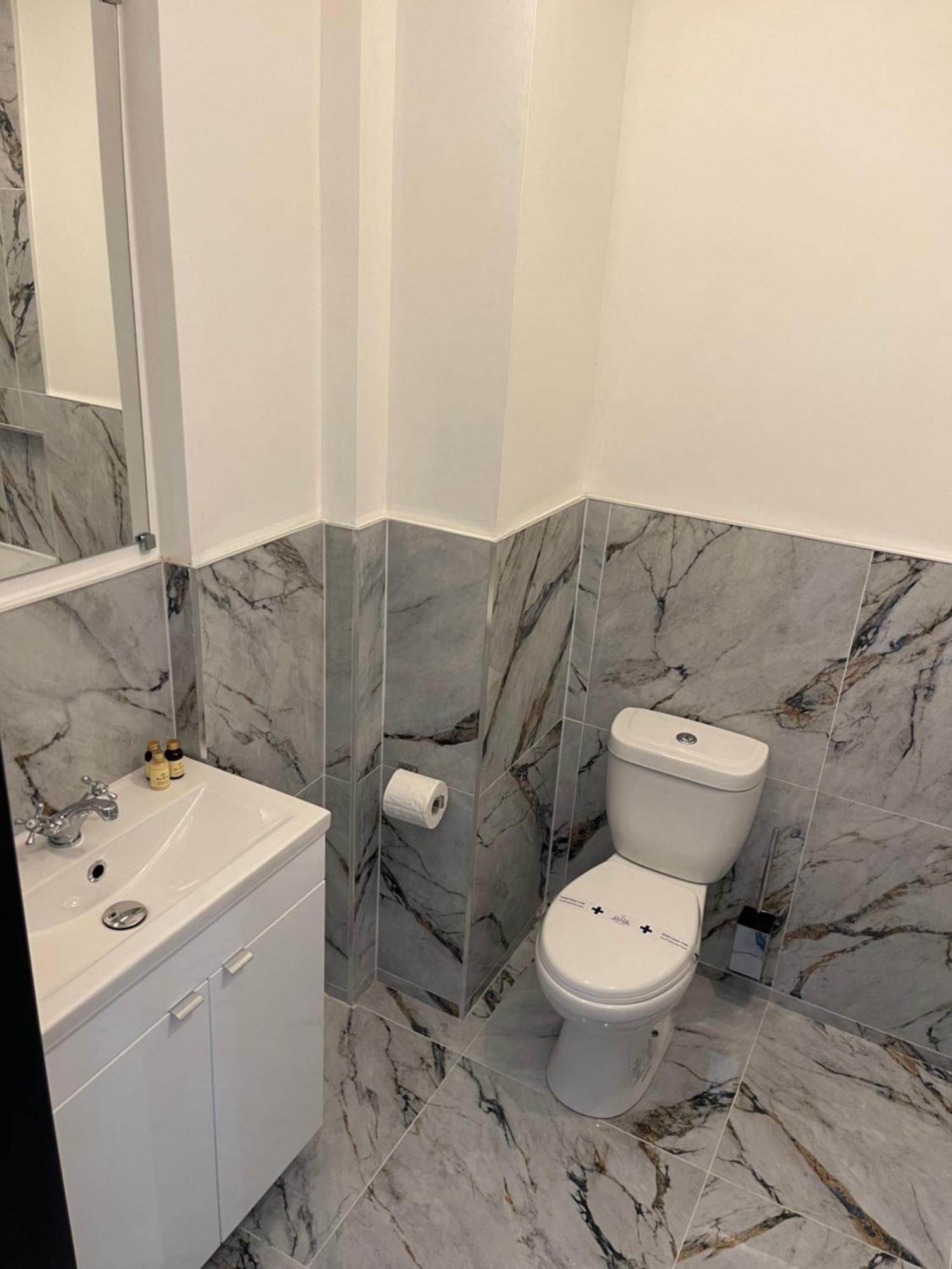Residency Luxury Seafront Hotel Blackpool Bagian luar foto
