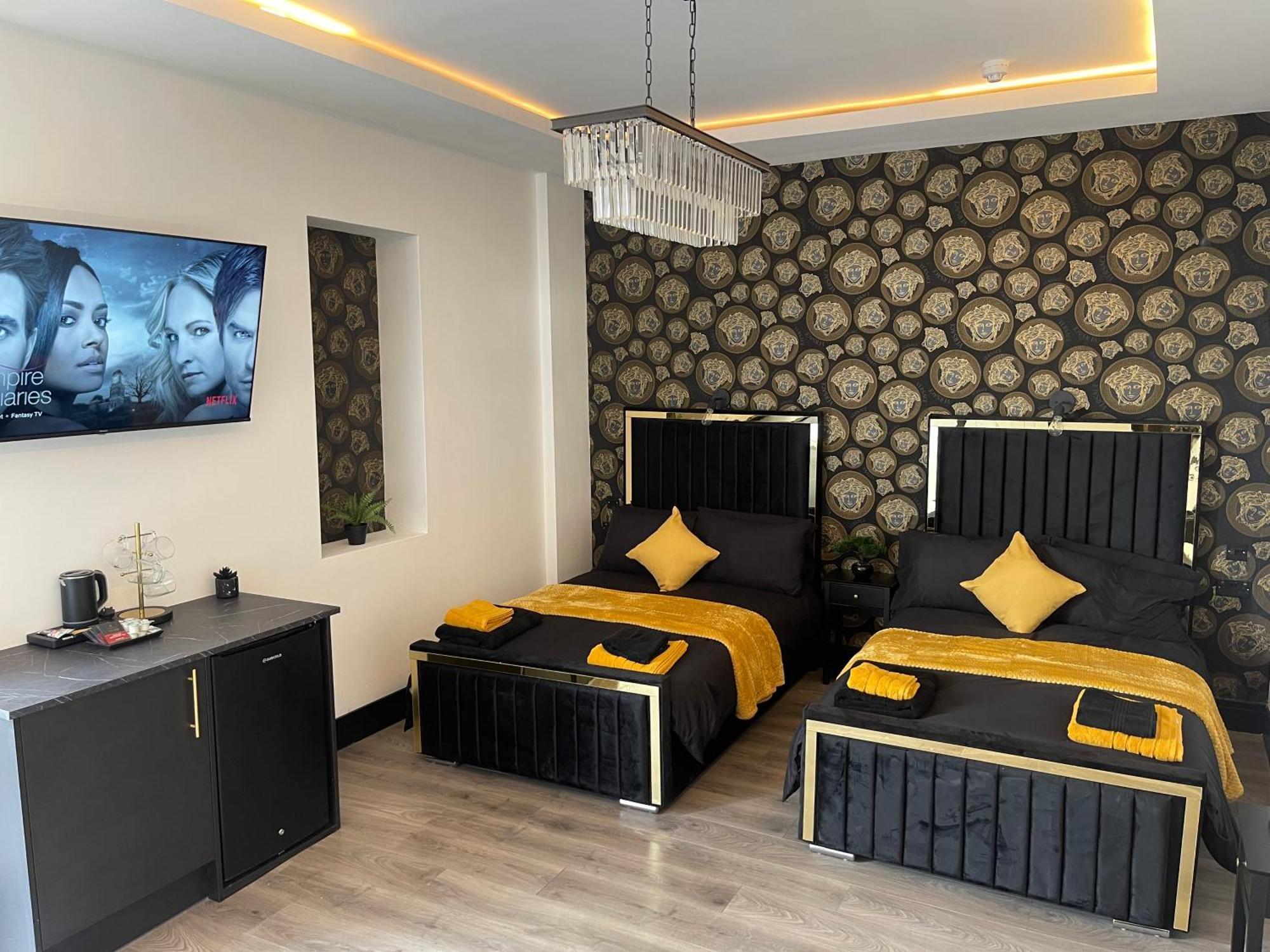 Residency Luxury Seafront Hotel Blackpool Bagian luar foto
